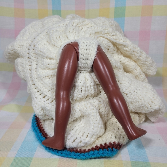 Vintage Native indigenous doll Regal Toy Canada open close eyes crochet dress - Picture 6 of 9